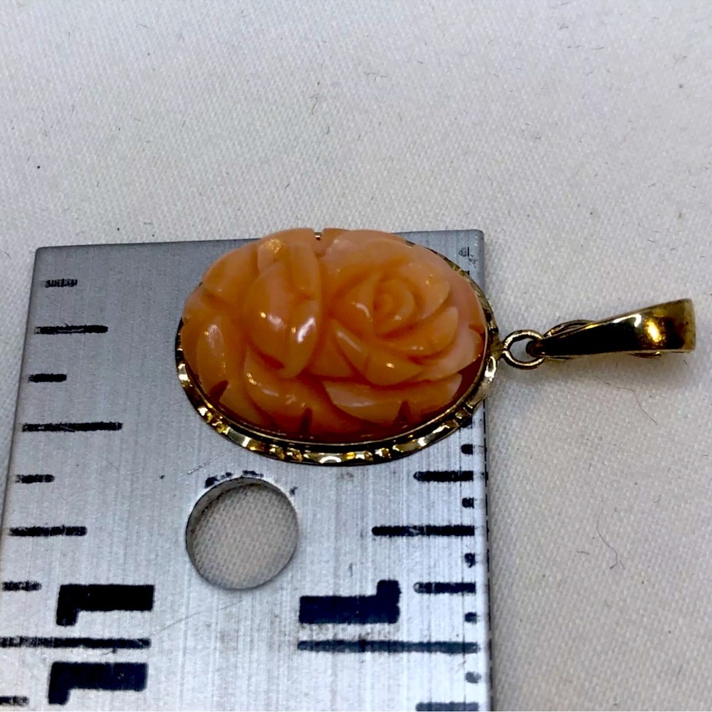 Vintage 14k Yellow Gold Rose Hand Carved Coral Pendant Slider - Picture 6 of 7